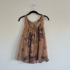 Uo floral tank